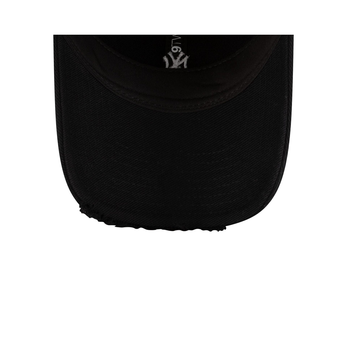 New York Yankees Distressed Twill 9TWENTY Adjustable Hat