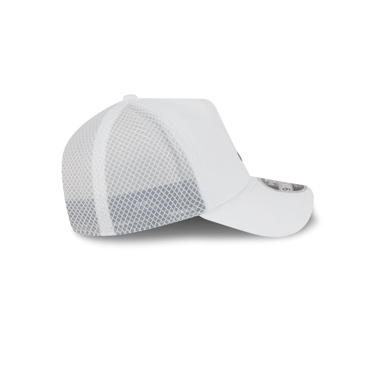 Atlanta Braves 2026 Batting Practice White 9FORTY APEX Trucker Hat