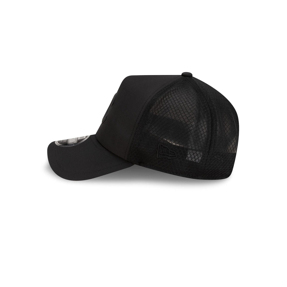 Chicago Cubs 2026 Batting Practice Black 9FORTY APEX Trucker Hat