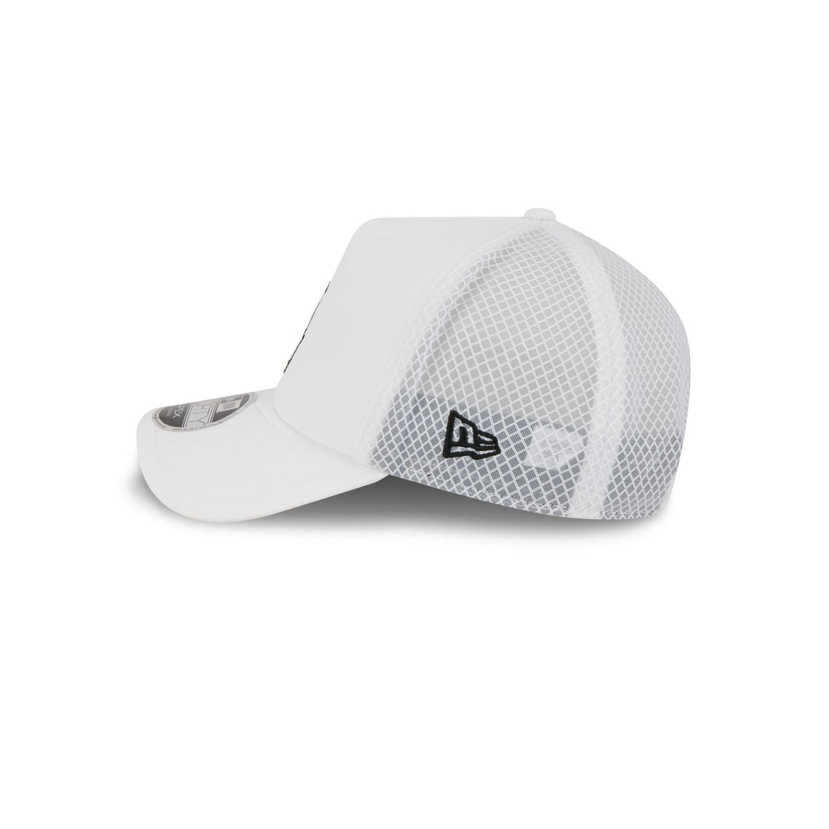 Chicago White Sox 2026 Batting Practice White 9FORTY APEX Trucker Hat