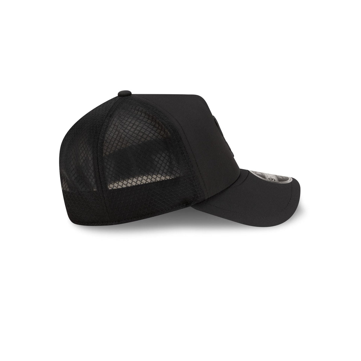 San Francisco Giants 2026 Batting Practice Black 9FORTY APEX Trucker Hat