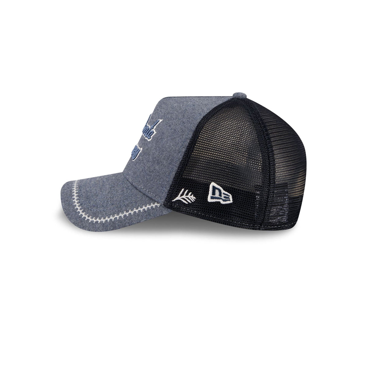 Atlanta Braves Navy Brushed Chambray 9FORTY A-Frame Trucker Hat