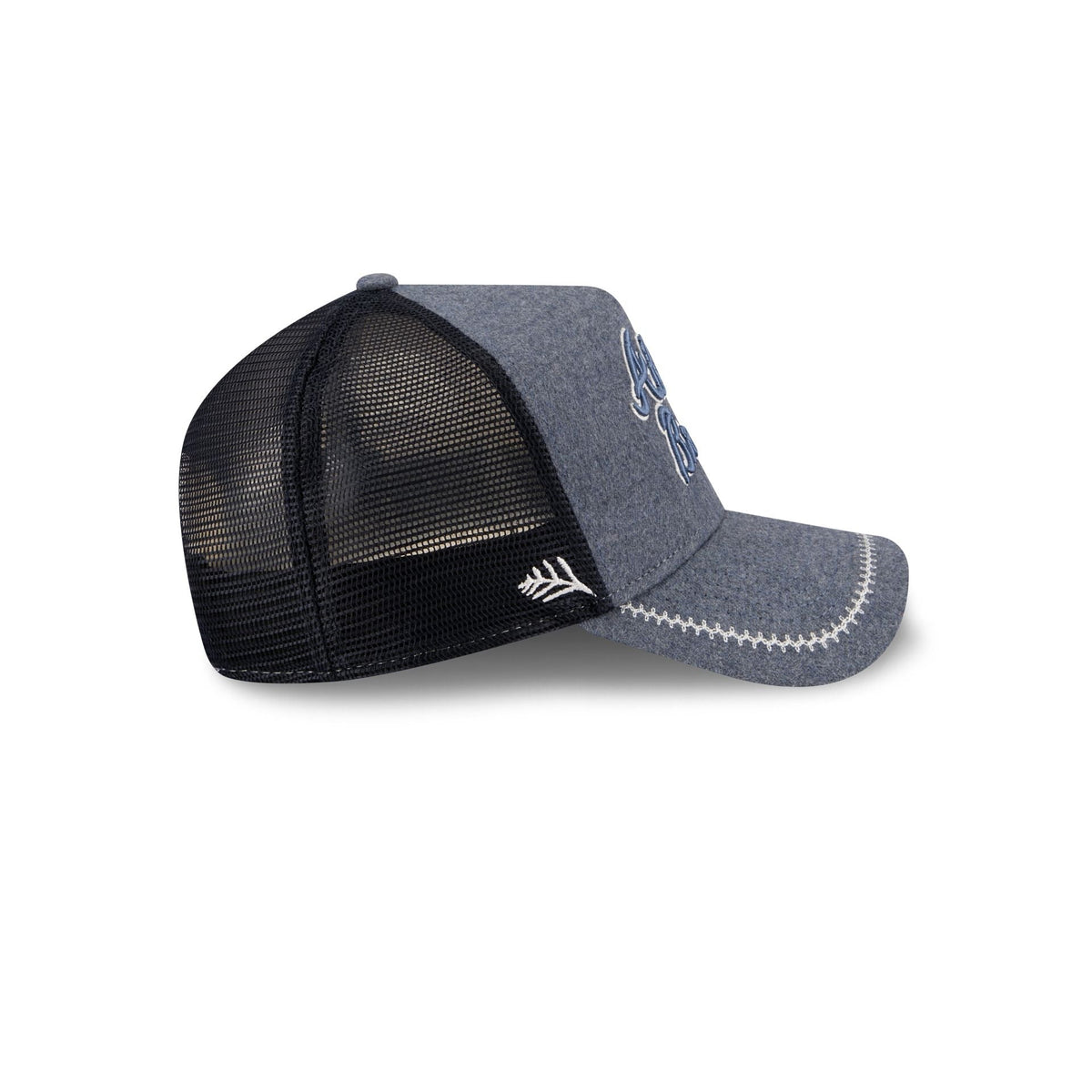 Atlanta Braves Navy Brushed Chambray 9FORTY A-Frame Trucker Hat