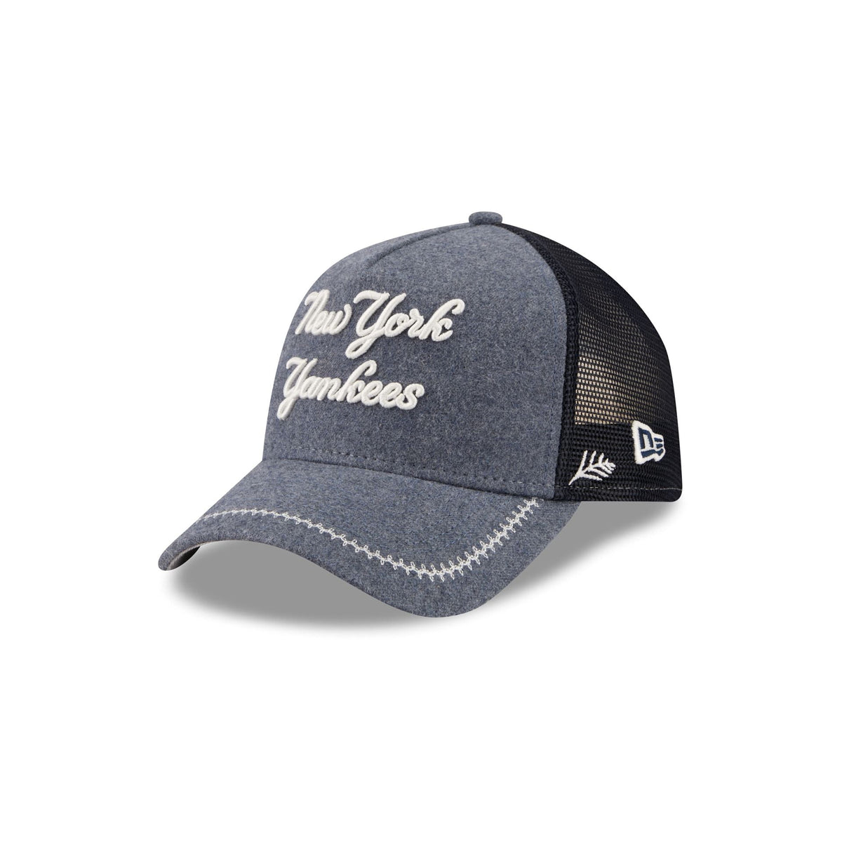 New York Yankees Navy Brushed Chambray 9FORTY A-Frame Trucker Hat