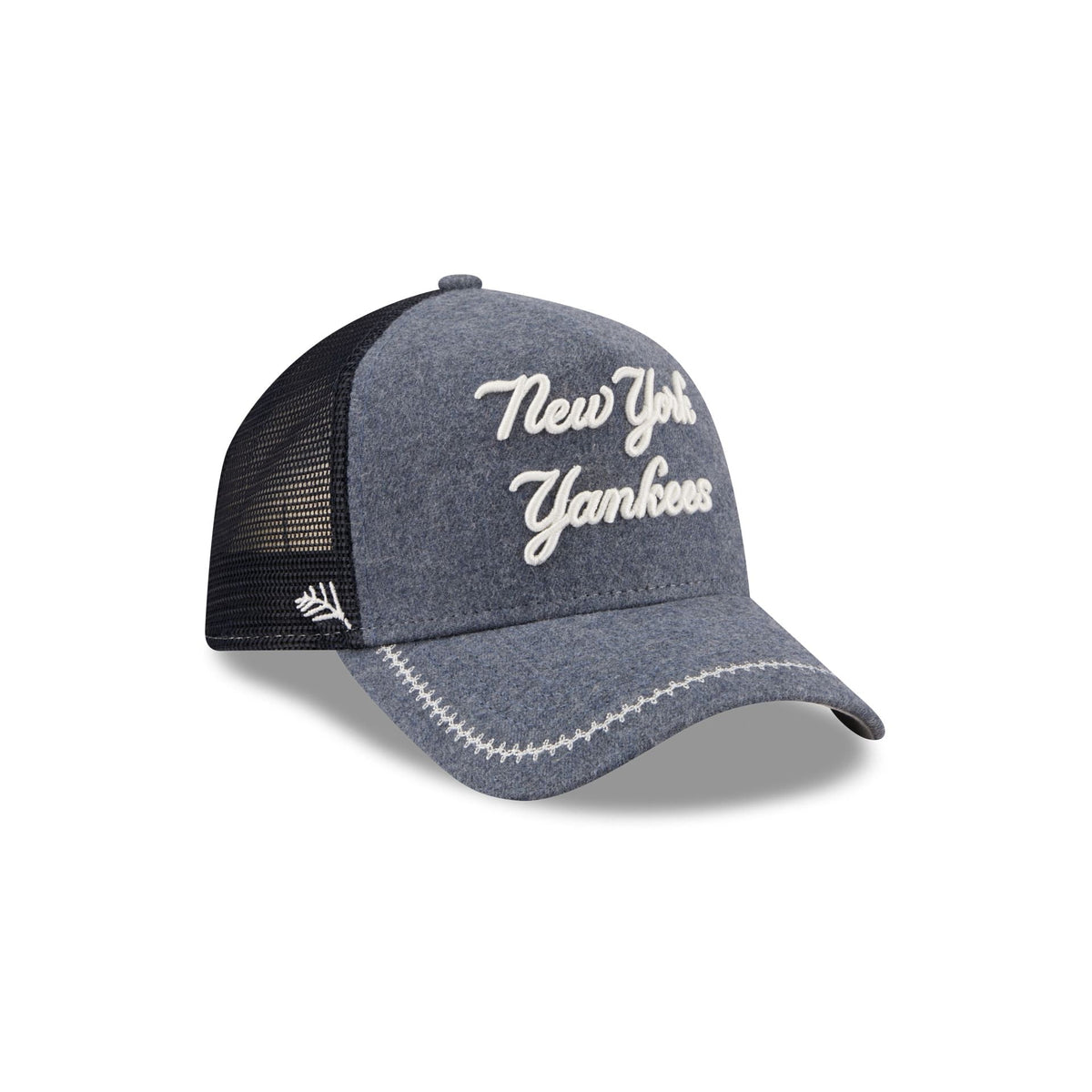New York Yankees Navy Brushed Chambray 9FORTY A-Frame Trucker Hat
