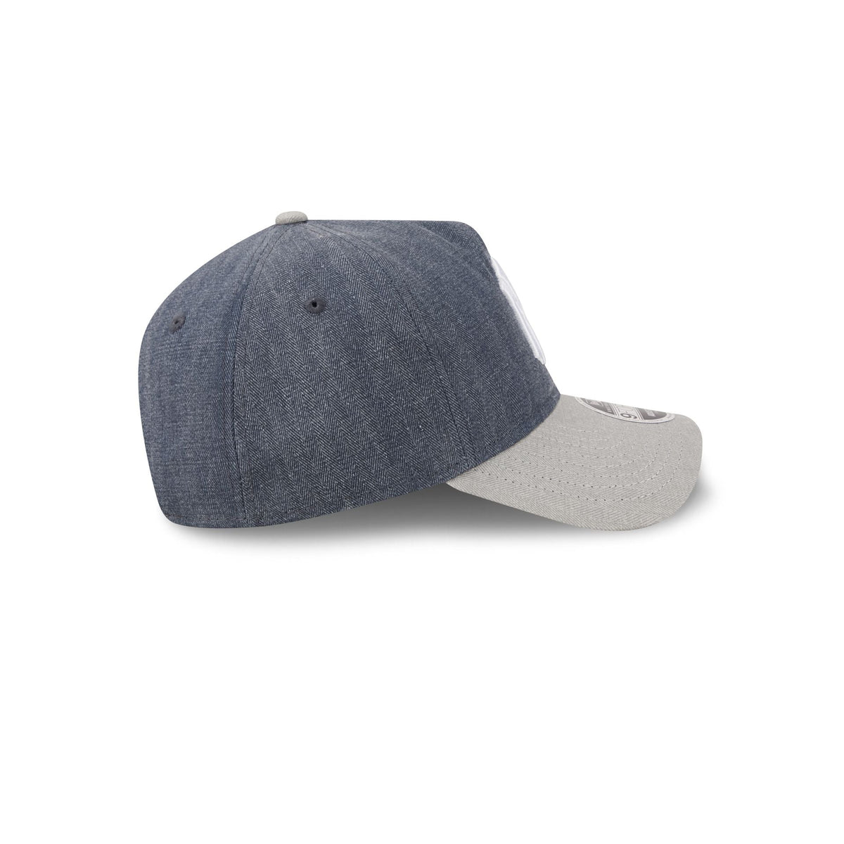 New York Yankees Herringbone Team Colors 9FORTY A-Frame Adjustable Hat